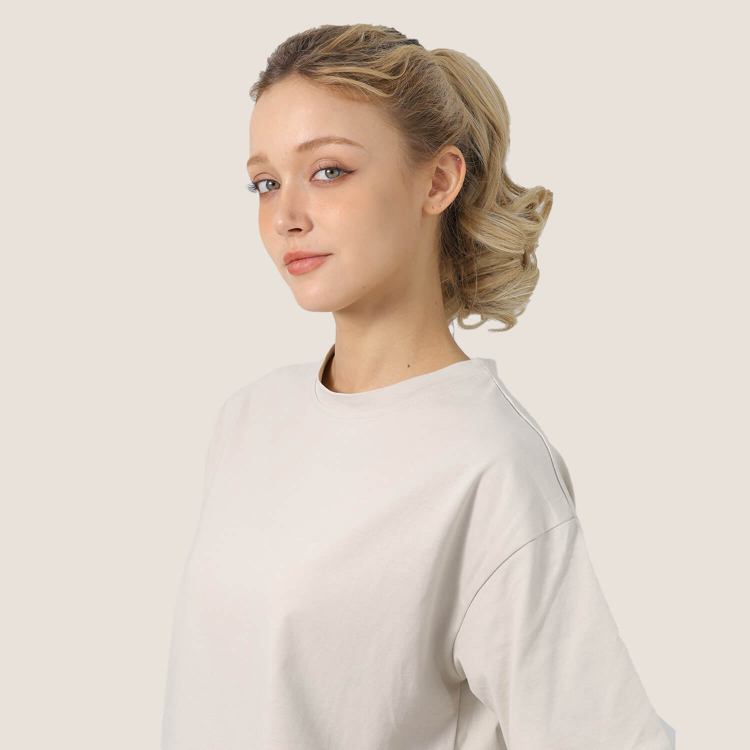 Daycen Claw Wavy Ponytail